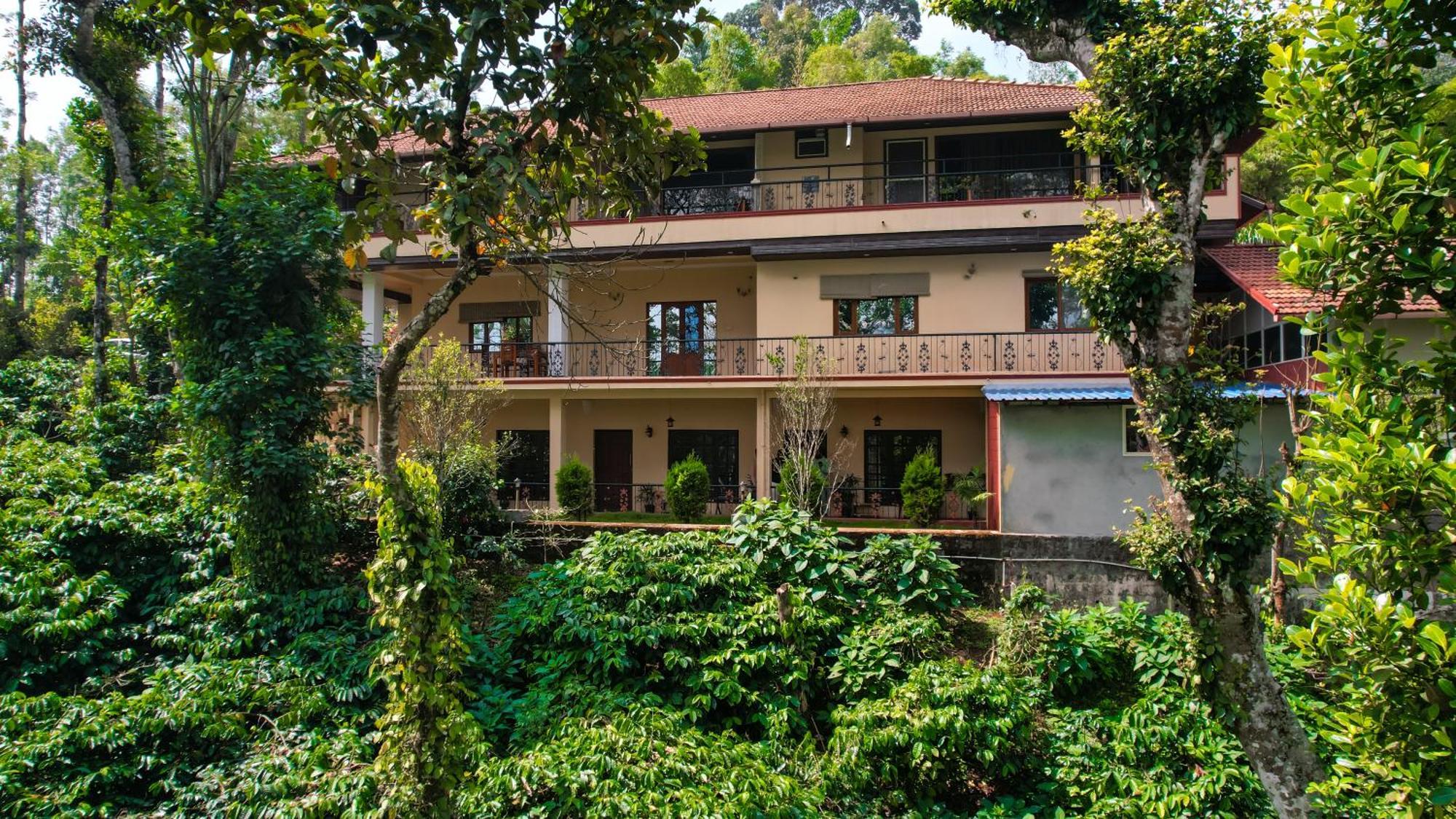 Kingmaker'S Plantation With River Stream Madikeri Kültér fotó